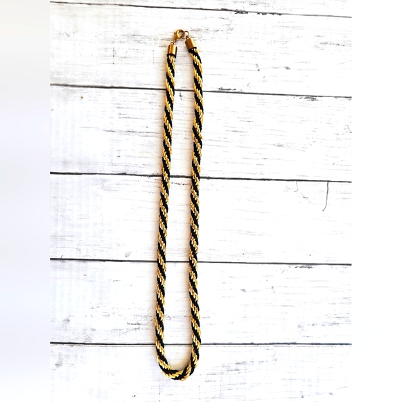 Lavender Field Bell Sleeve Tie Front Vneck Top Shirt W/ Gold & Black Necklace - Picture 13 of 13